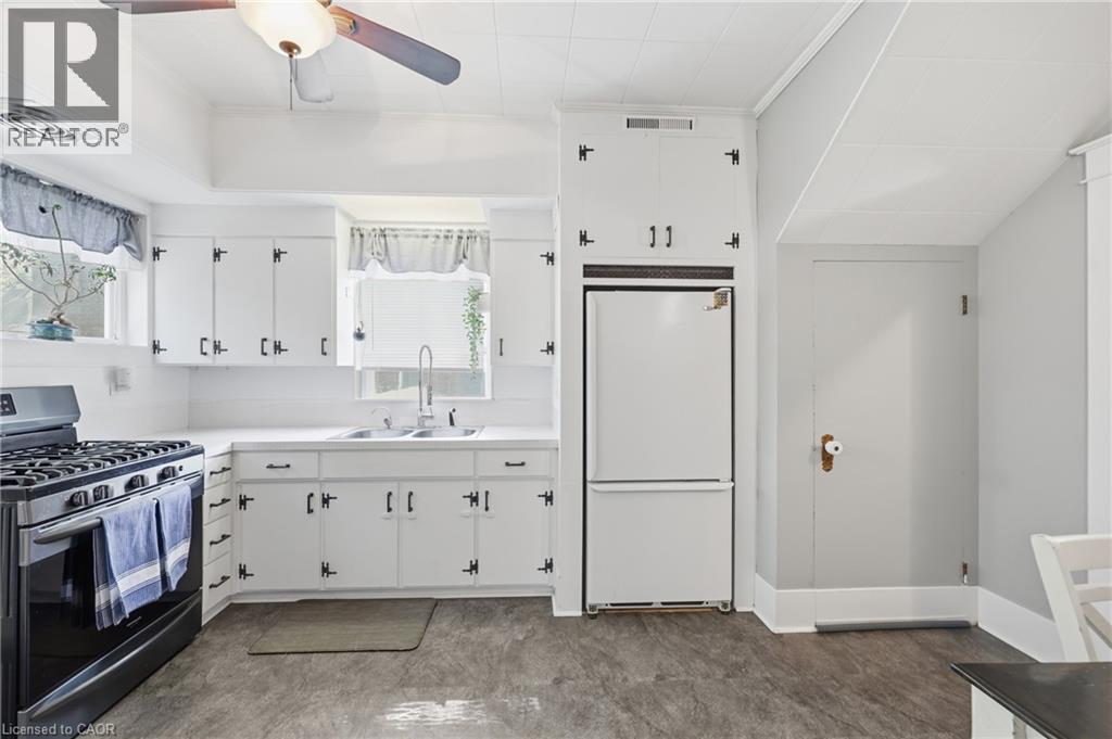 41 MAPLE Avenue - 17