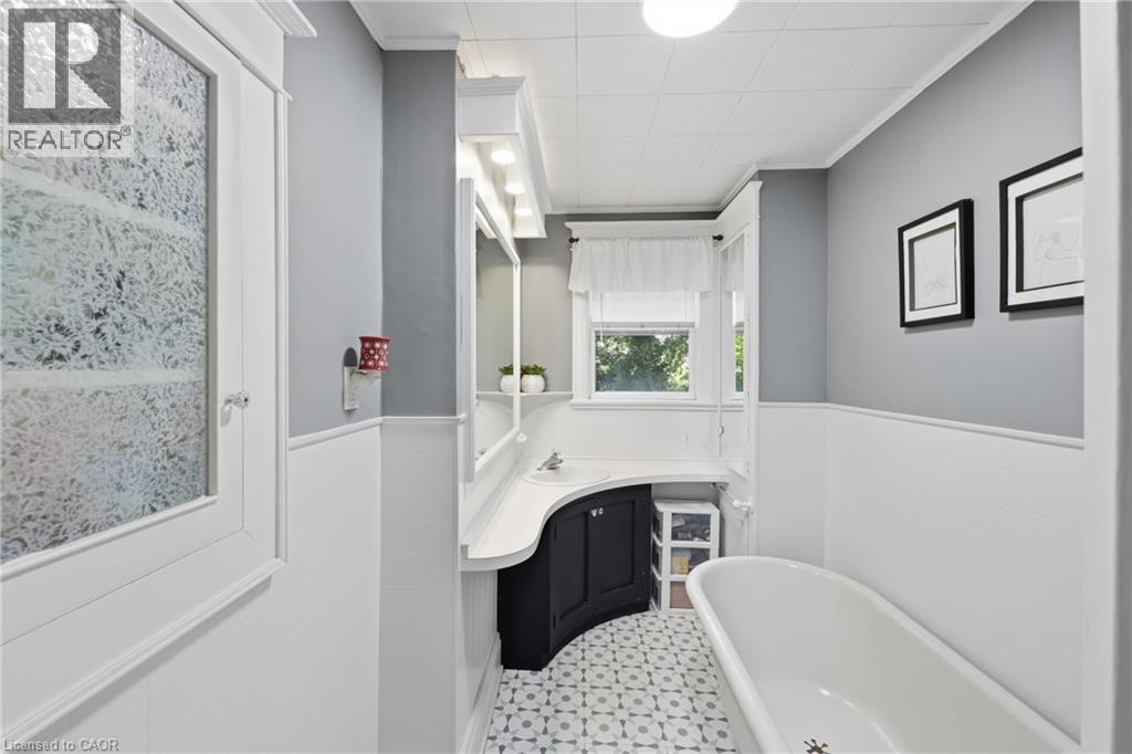 41 MAPLE Avenue - 25