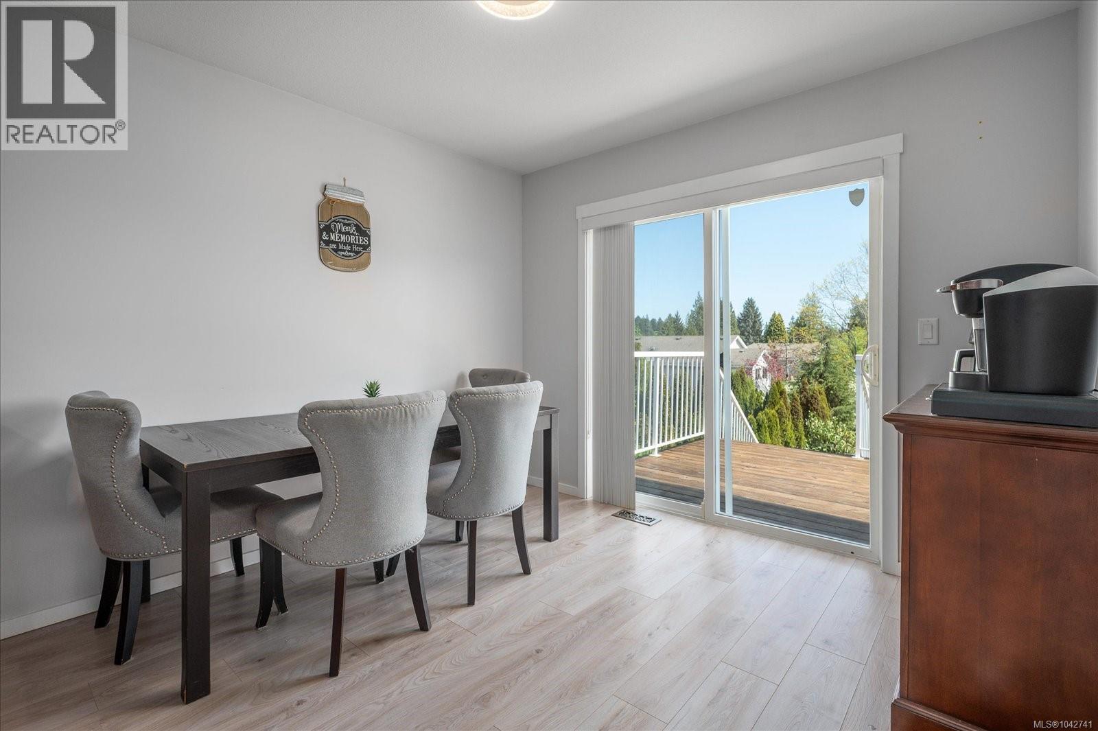 621 Oakwood Rd - 15