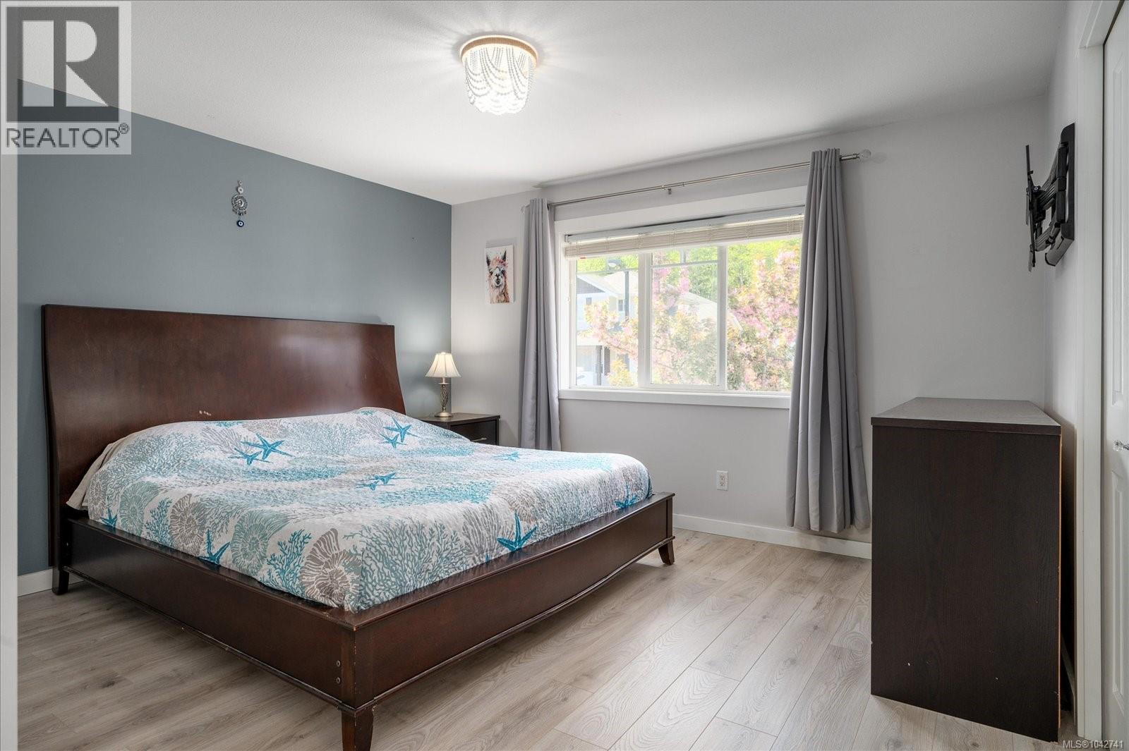 621 Oakwood Rd - 30