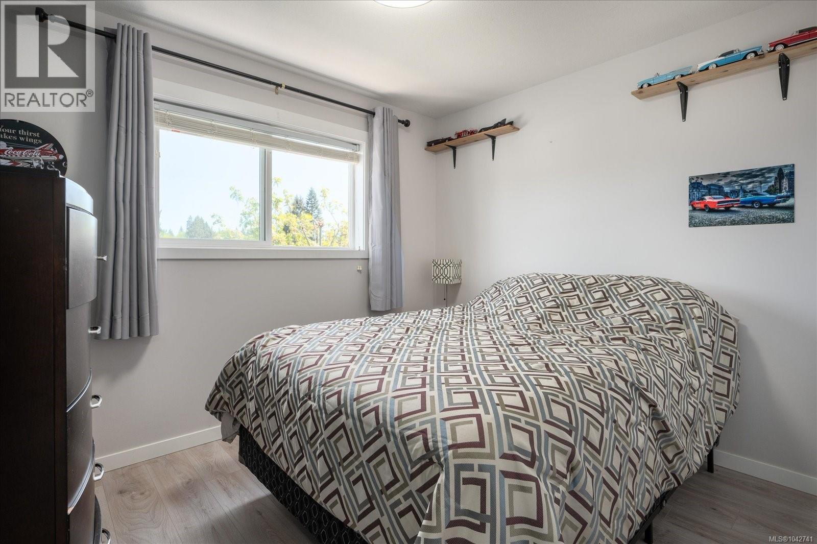 621 Oakwood Rd - 28
