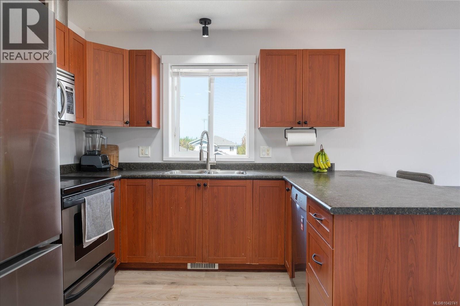 621 Oakwood Rd - 12