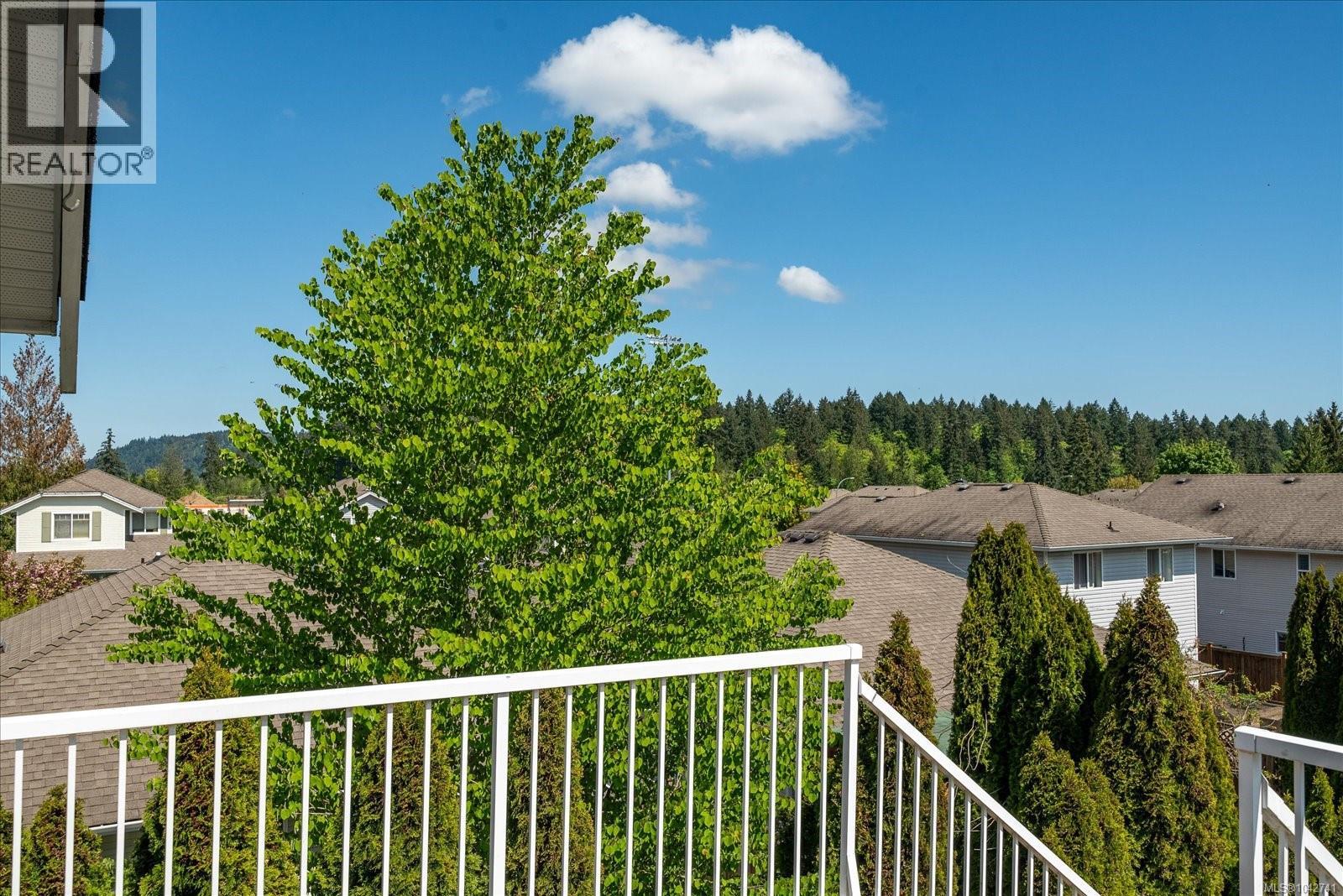 621 Oakwood Rd - 16