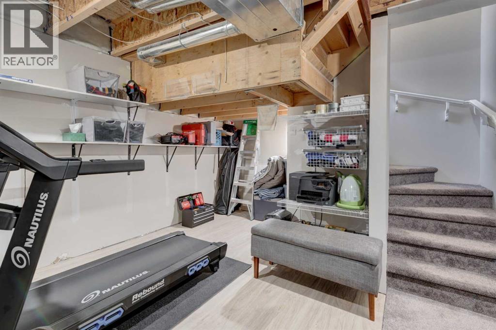 24 Aspen Hills Common SW - 26