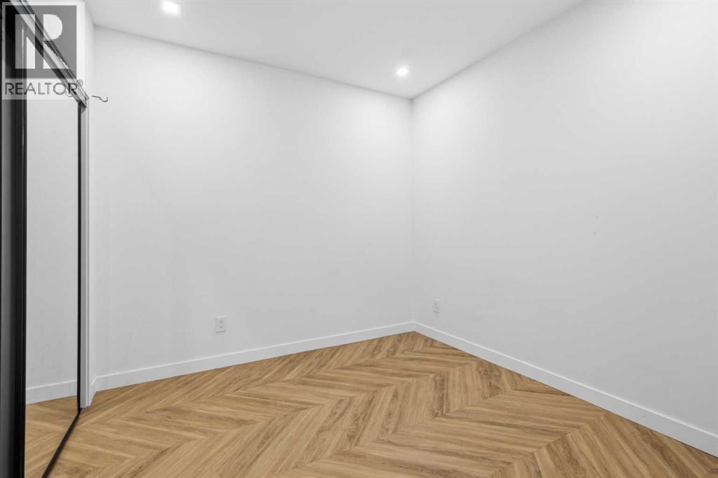 #307 8445 Broadcast Avenue SW - 25
