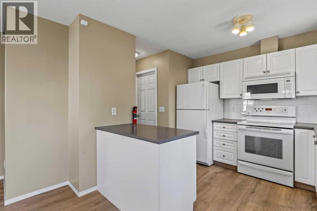 17 Citadel Point NW - 13