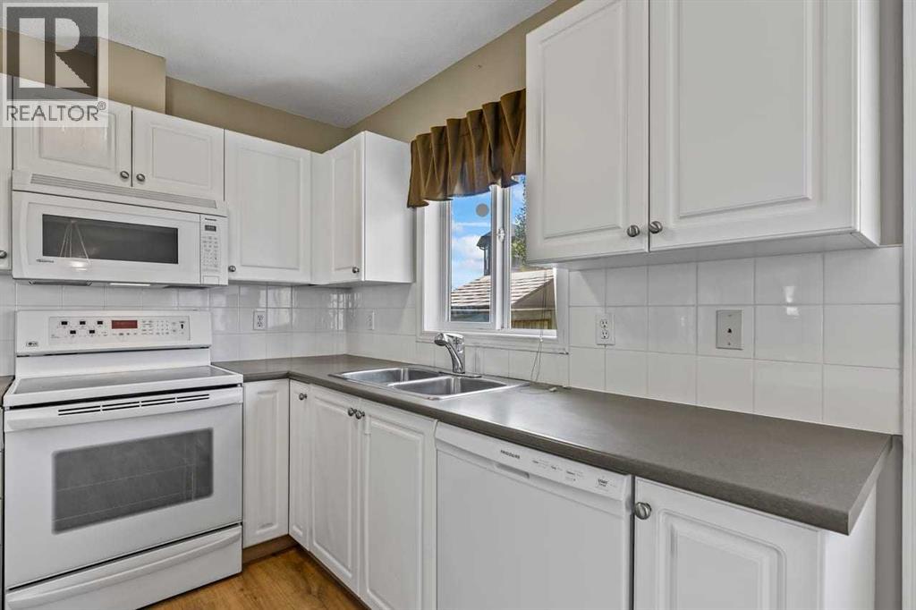 17 Citadel Point NW - 11