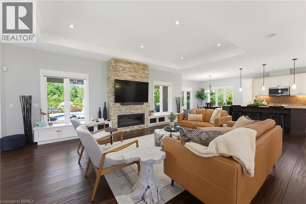 13 WINGROVE WOODS - 11