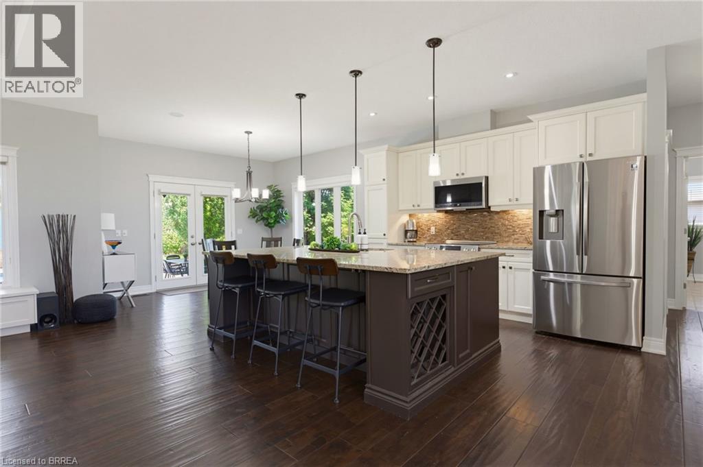 13 WINGROVE WOODS - 14