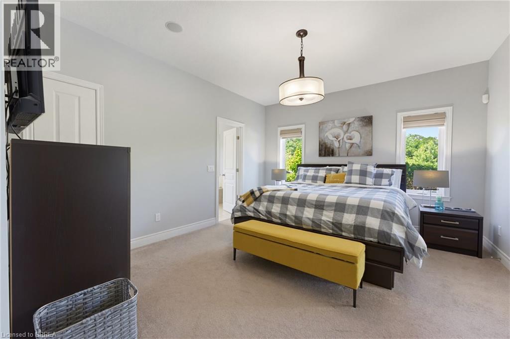 13 WINGROVE WOODS - 21