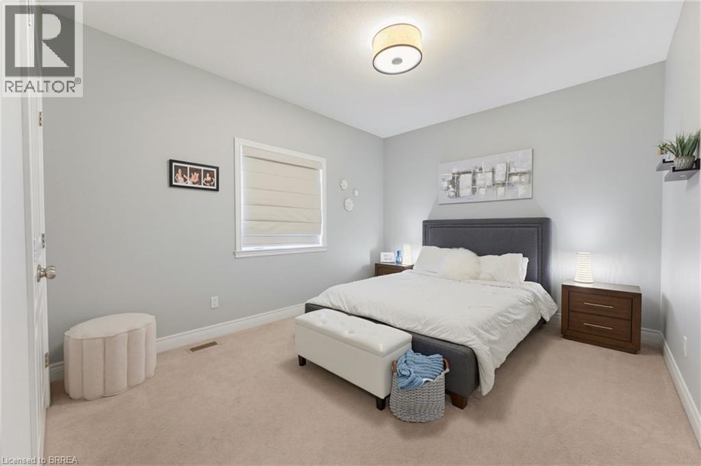 13 WINGROVE WOODS - 26