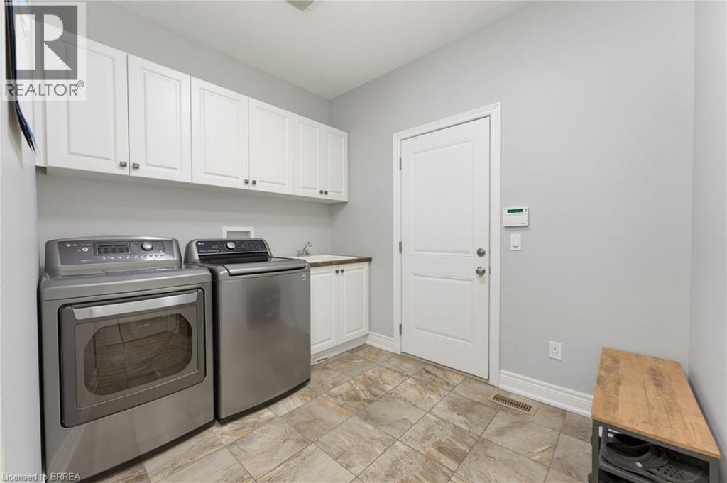 13 WINGROVE WOODS - 28