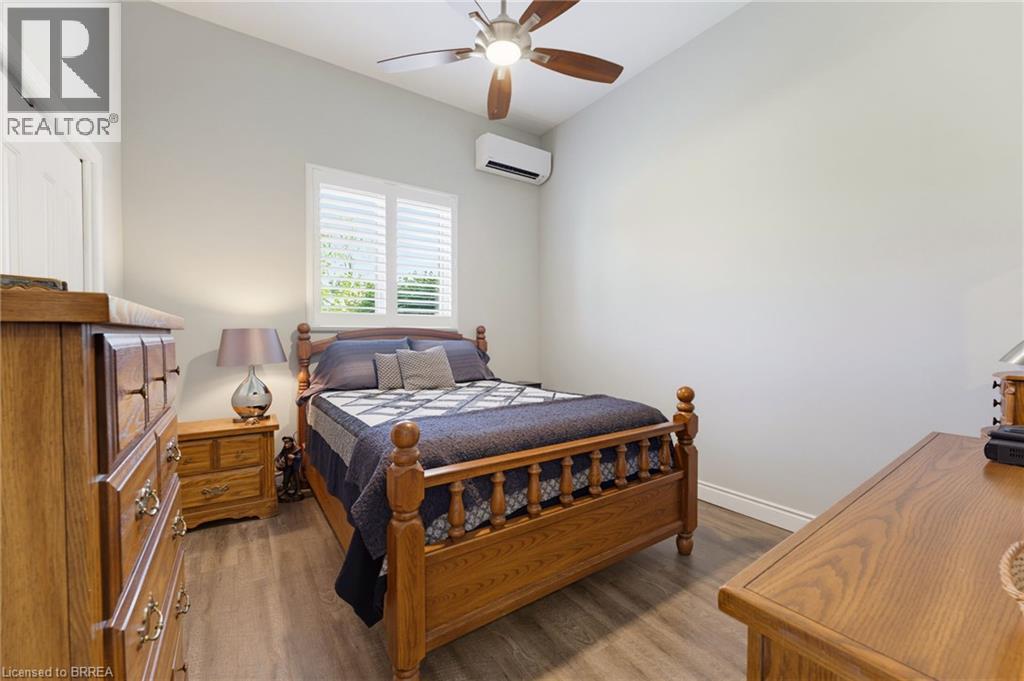 13 WINGROVE WOODS - 42