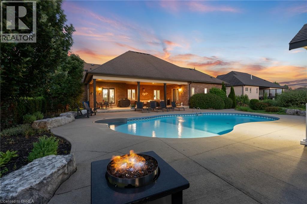 13 WINGROVE WOODS - 7