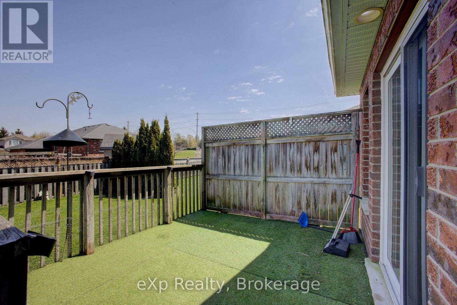 489 DANBY STREET E - 16