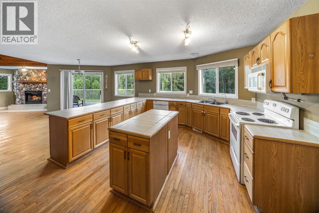 298042 218 Street W - Image 14