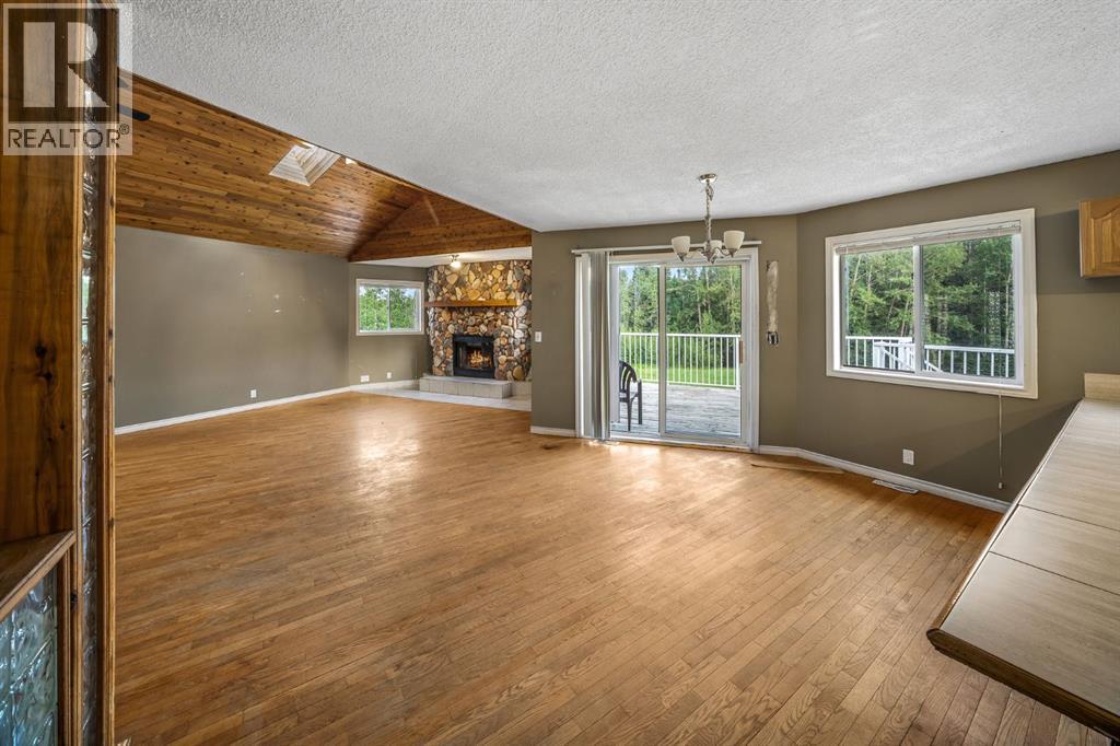 298042 218 Street W - Image 16