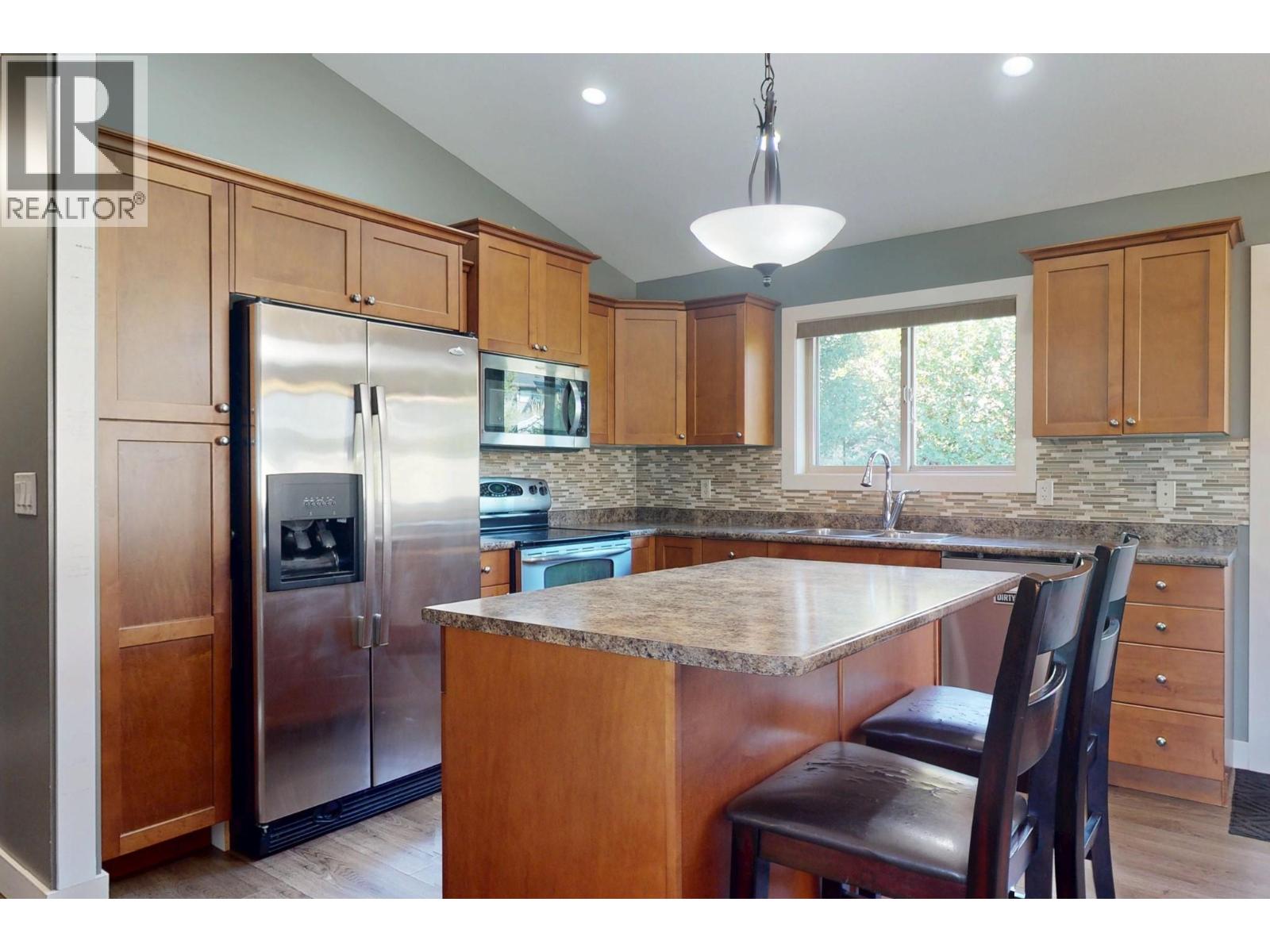 1376 Nishi Court - 10