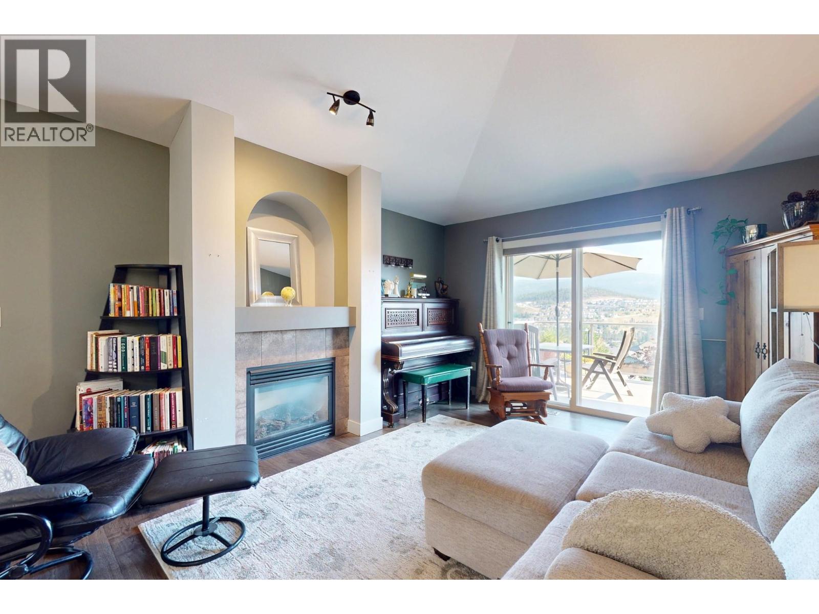 1376 Nishi Court - 13