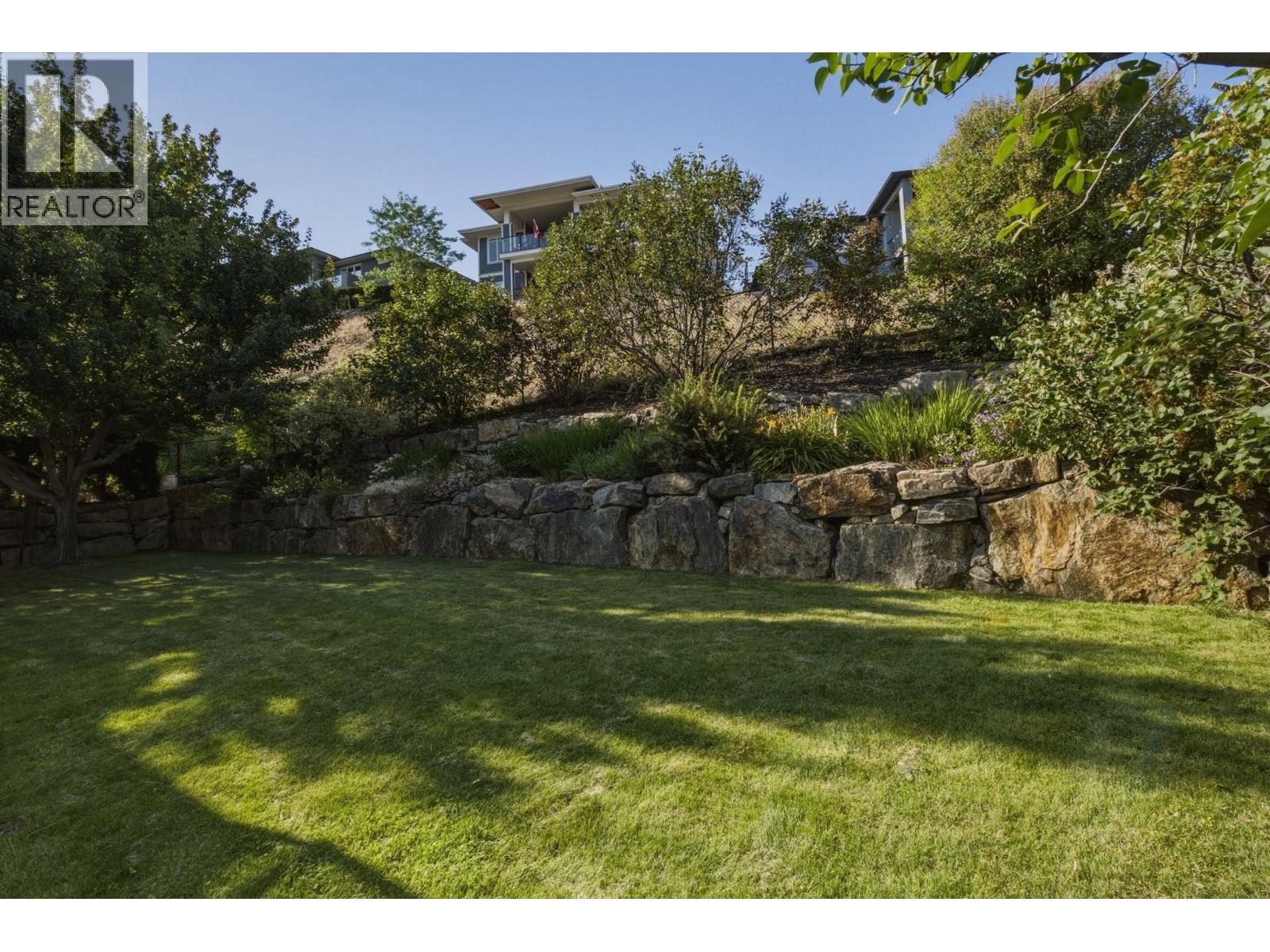 1376 Nishi Court - 33
