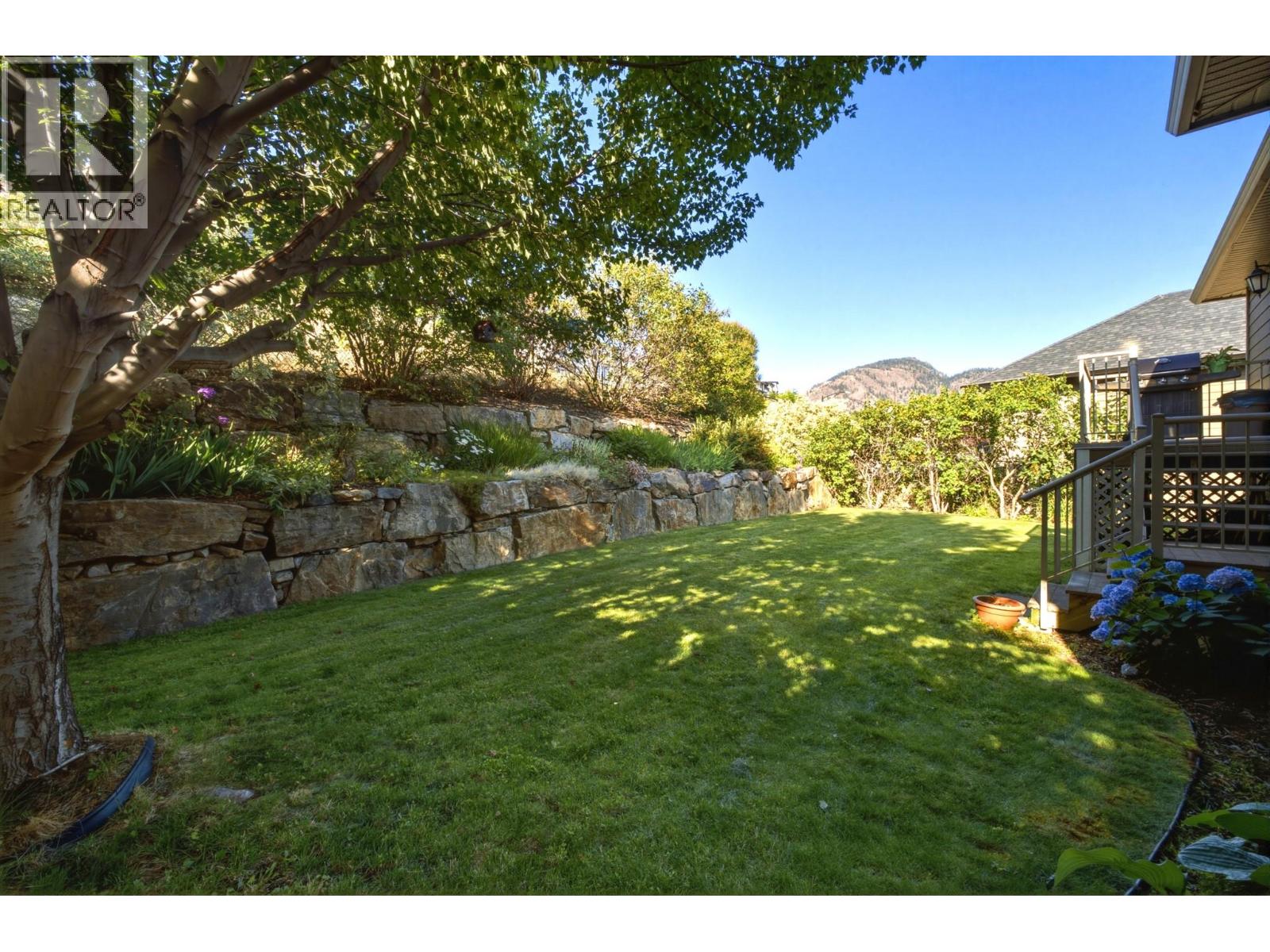 1376 Nishi Court - 35