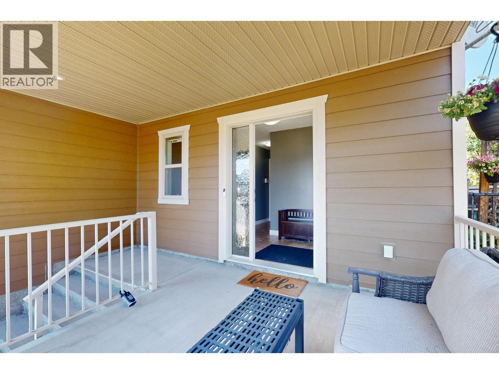 1376 Nishi Court - 4