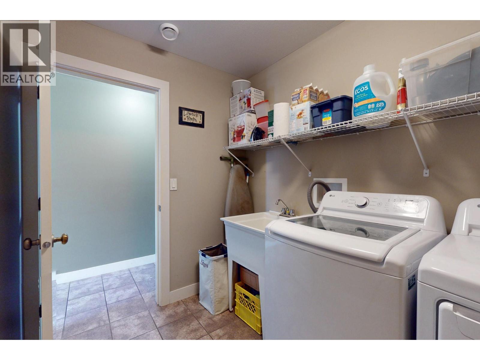 1376 Nishi Court - 43