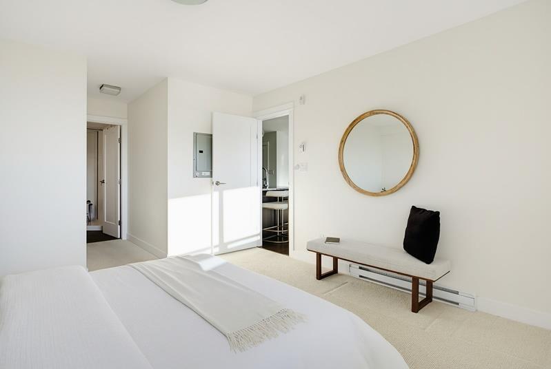 #603 14955 VICTORIA AVENUE, White Rock