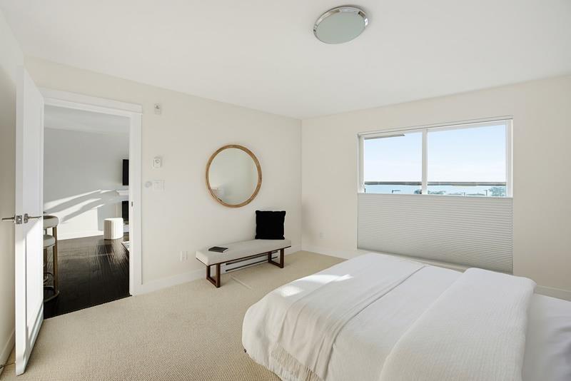 #603 14955 VICTORIA AVENUE, White Rock