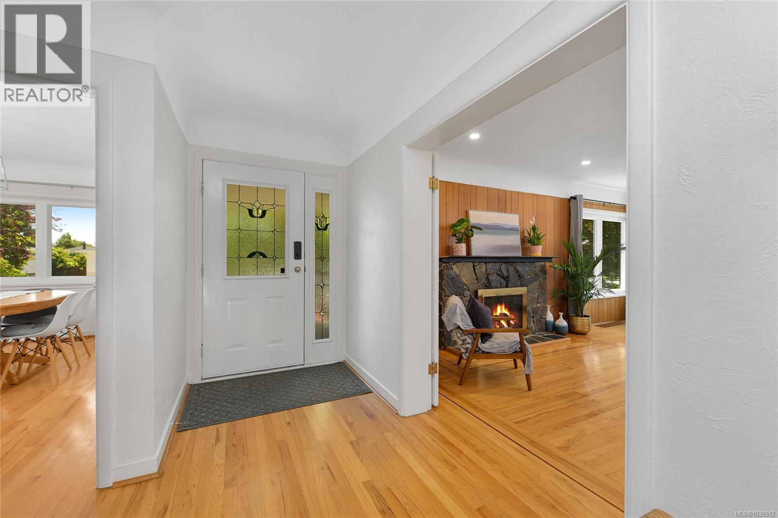  2134 Neil Street, Oak Bay