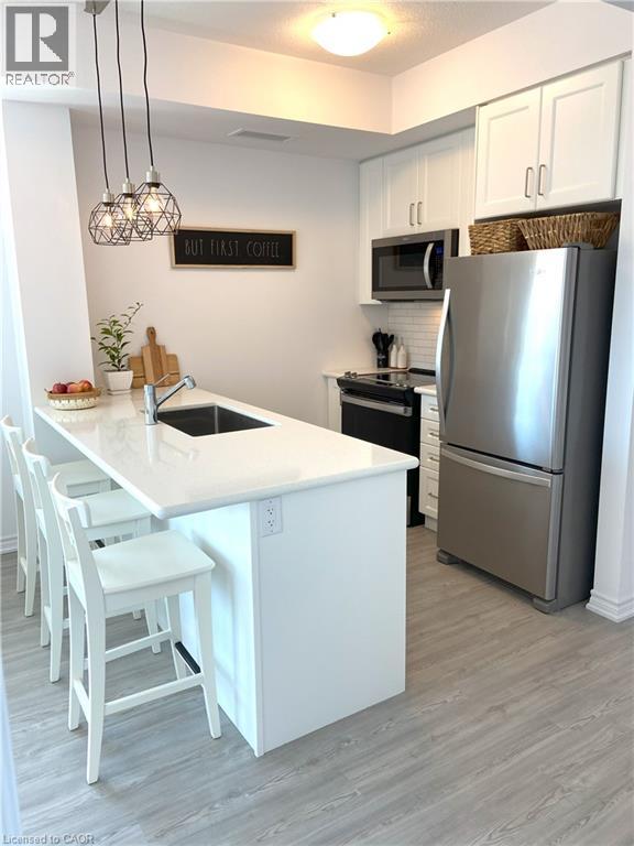 #428 450 DUNDAS Street E - 4