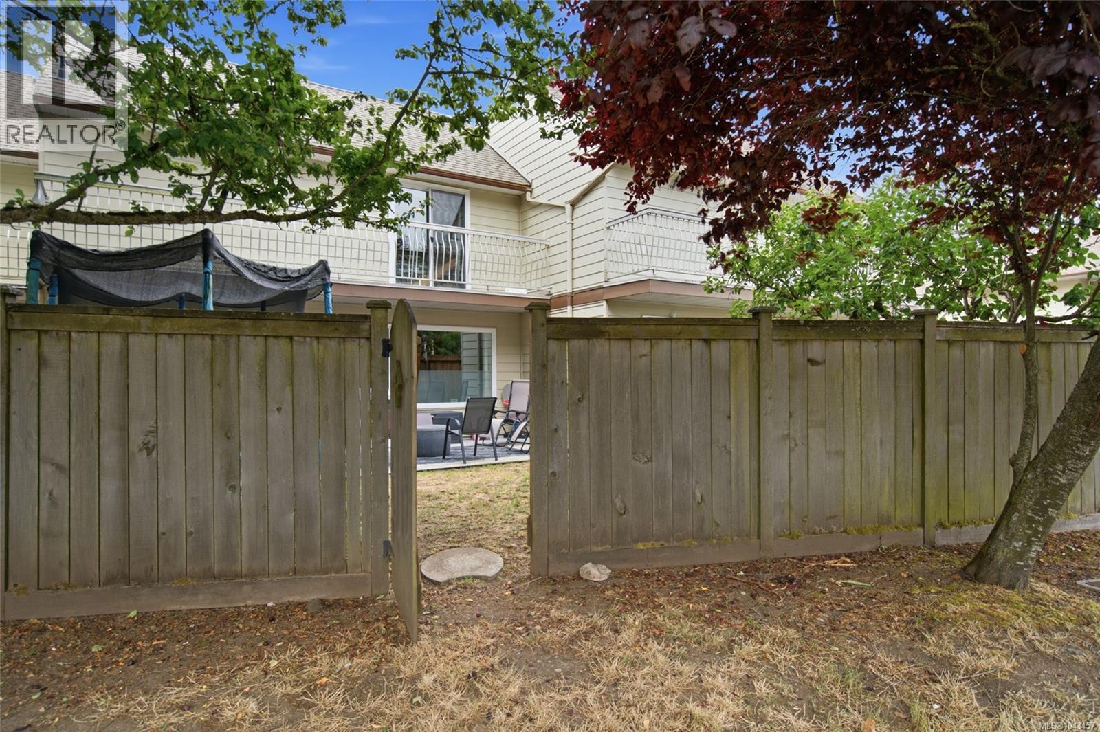 #21 267 Corfield St - 29