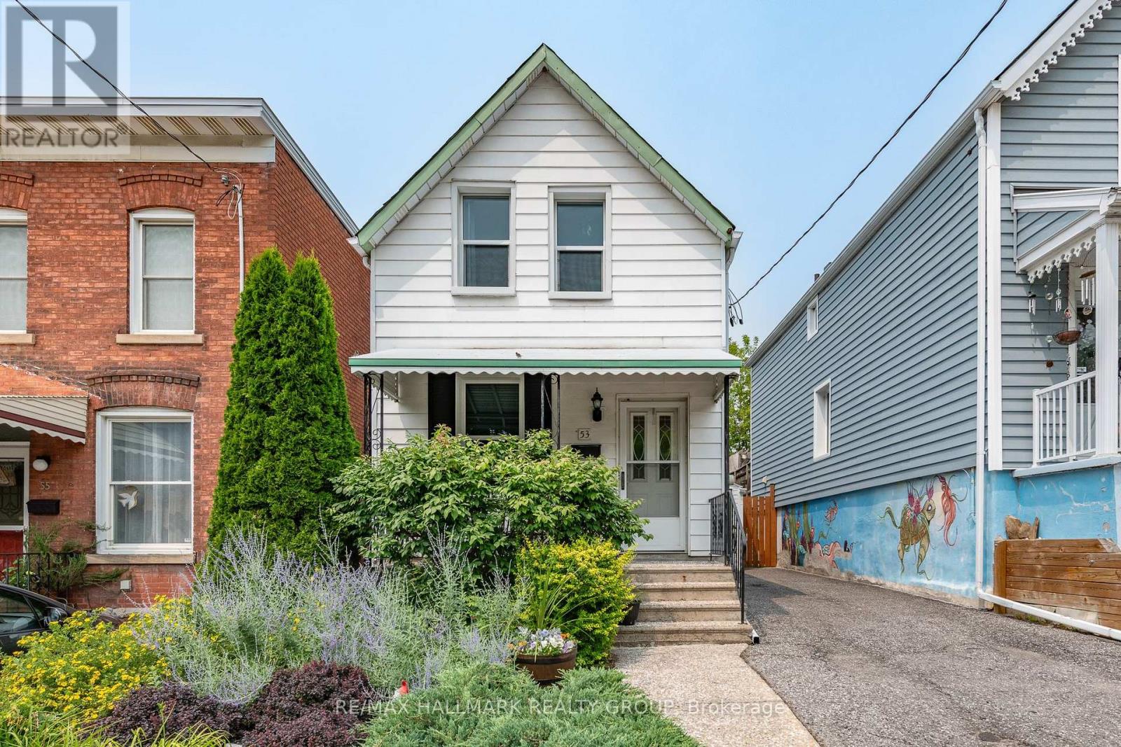 53 LOUISA STREET - 1