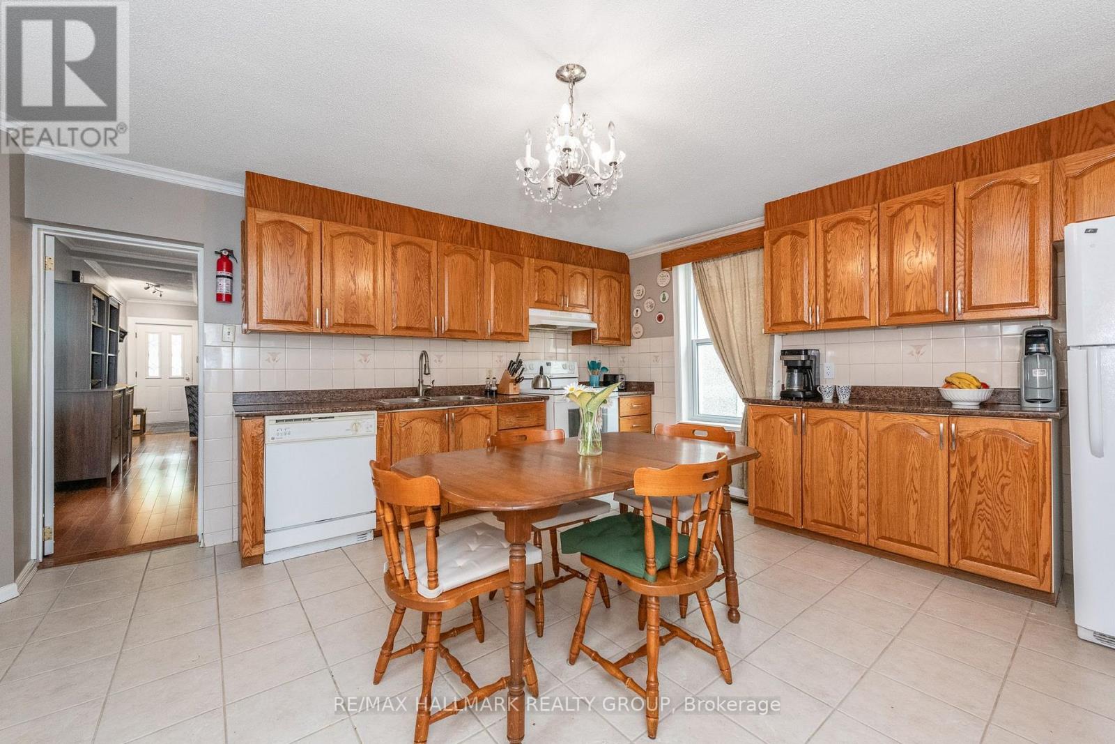 53 LOUISA STREET - 13