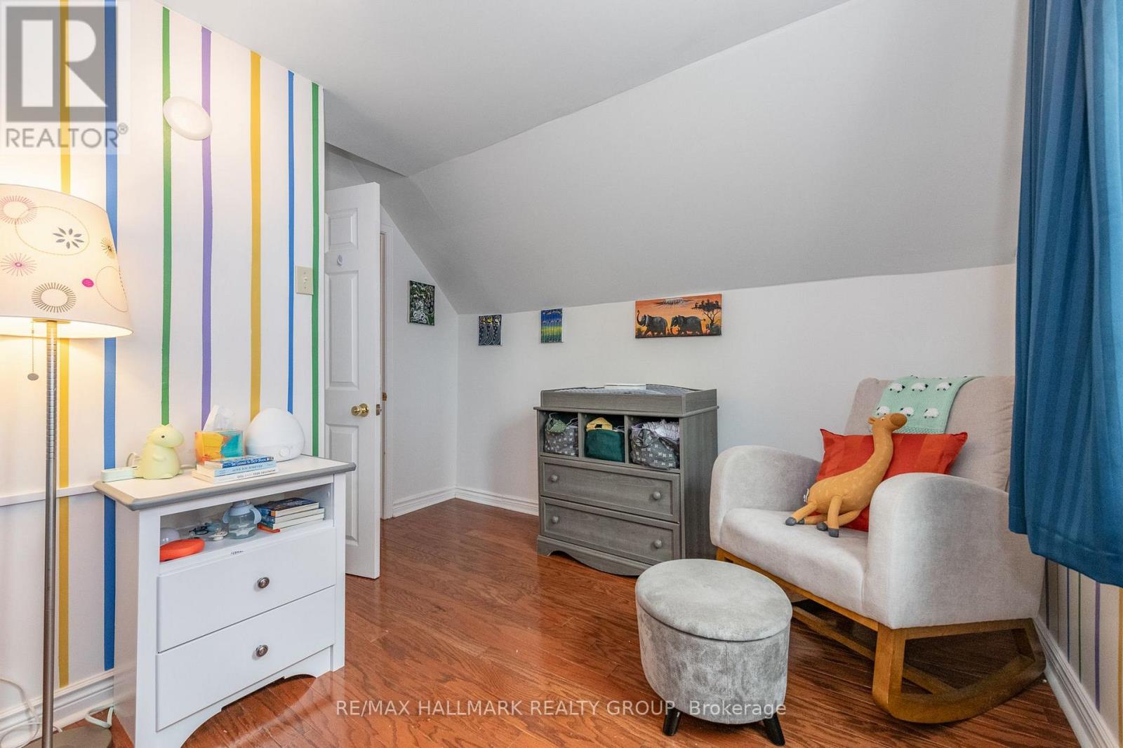 53 LOUISA STREET - 29