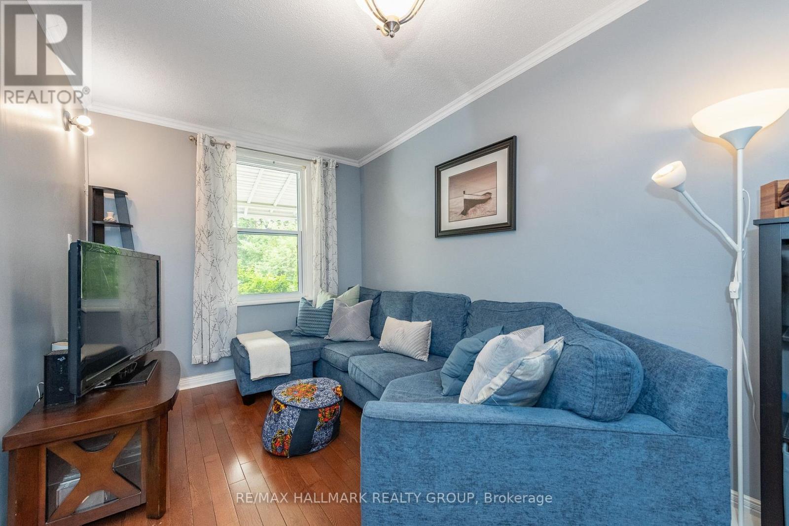 53 LOUISA STREET - 7