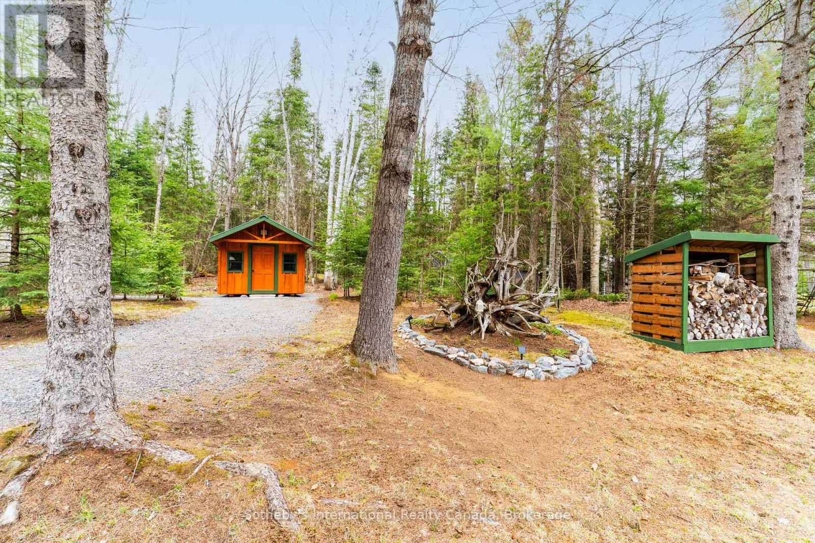 1041 CROCKFORD LANE S - 28