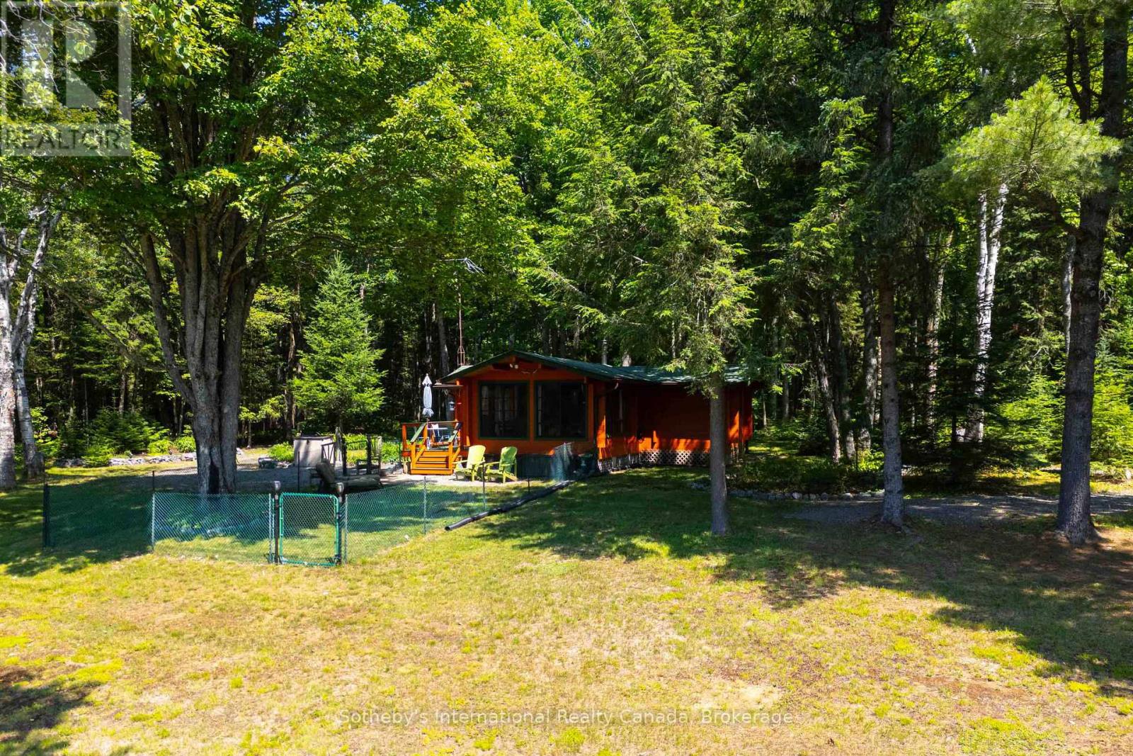 1041 CROCKFORD LANE S - 44