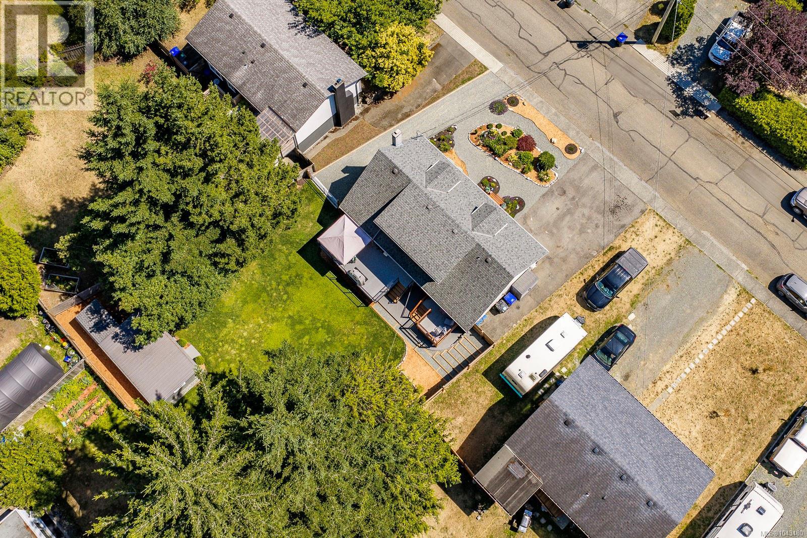 58 Mitchell Rd - 78