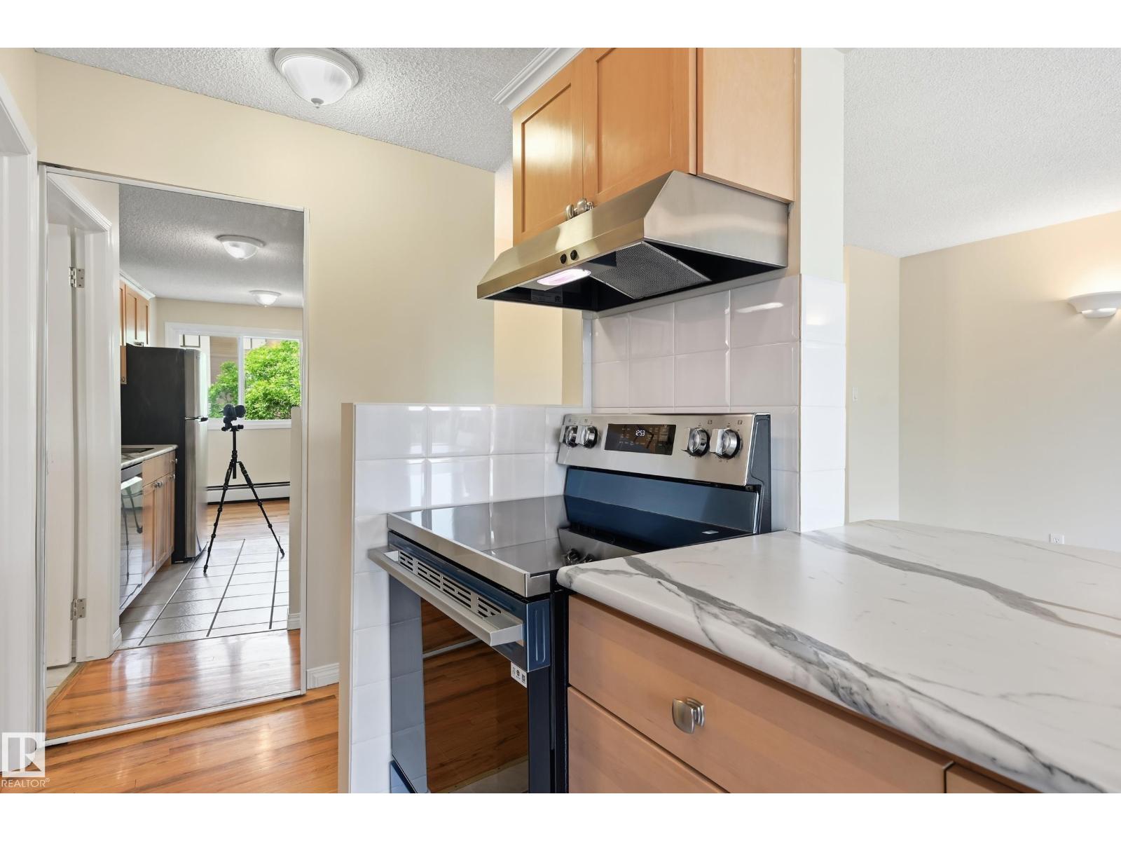 #433 11217 103 AV NW - 10
