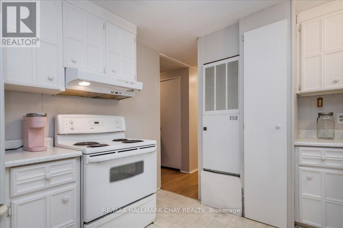 28 FLORA COURT - Image 9