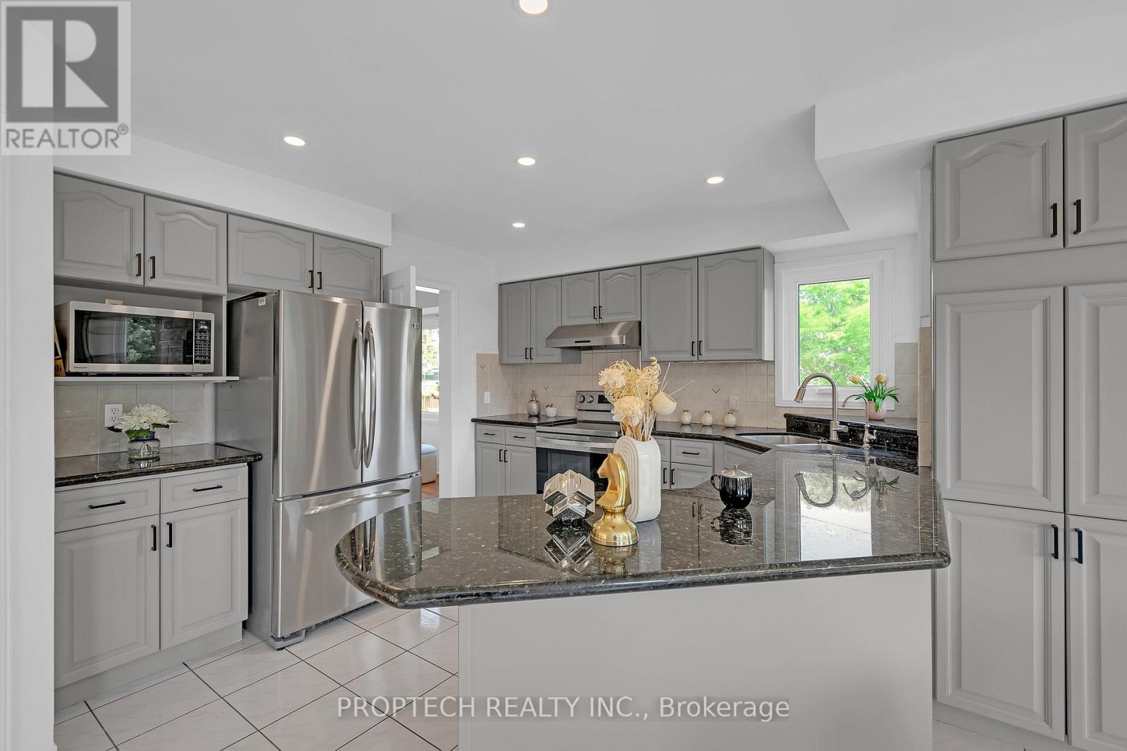 111 PADDOCK LANE - 19