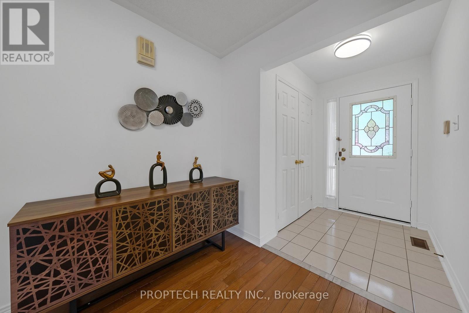 111 PADDOCK LANE - 2