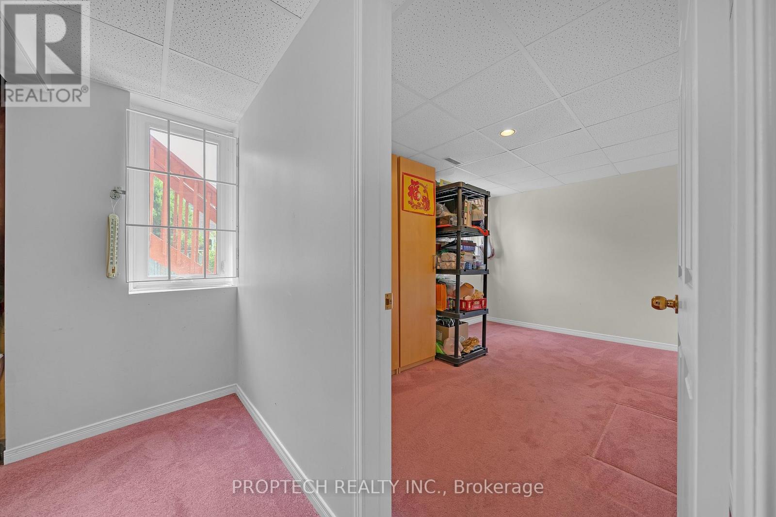 111 PADDOCK LANE - 33