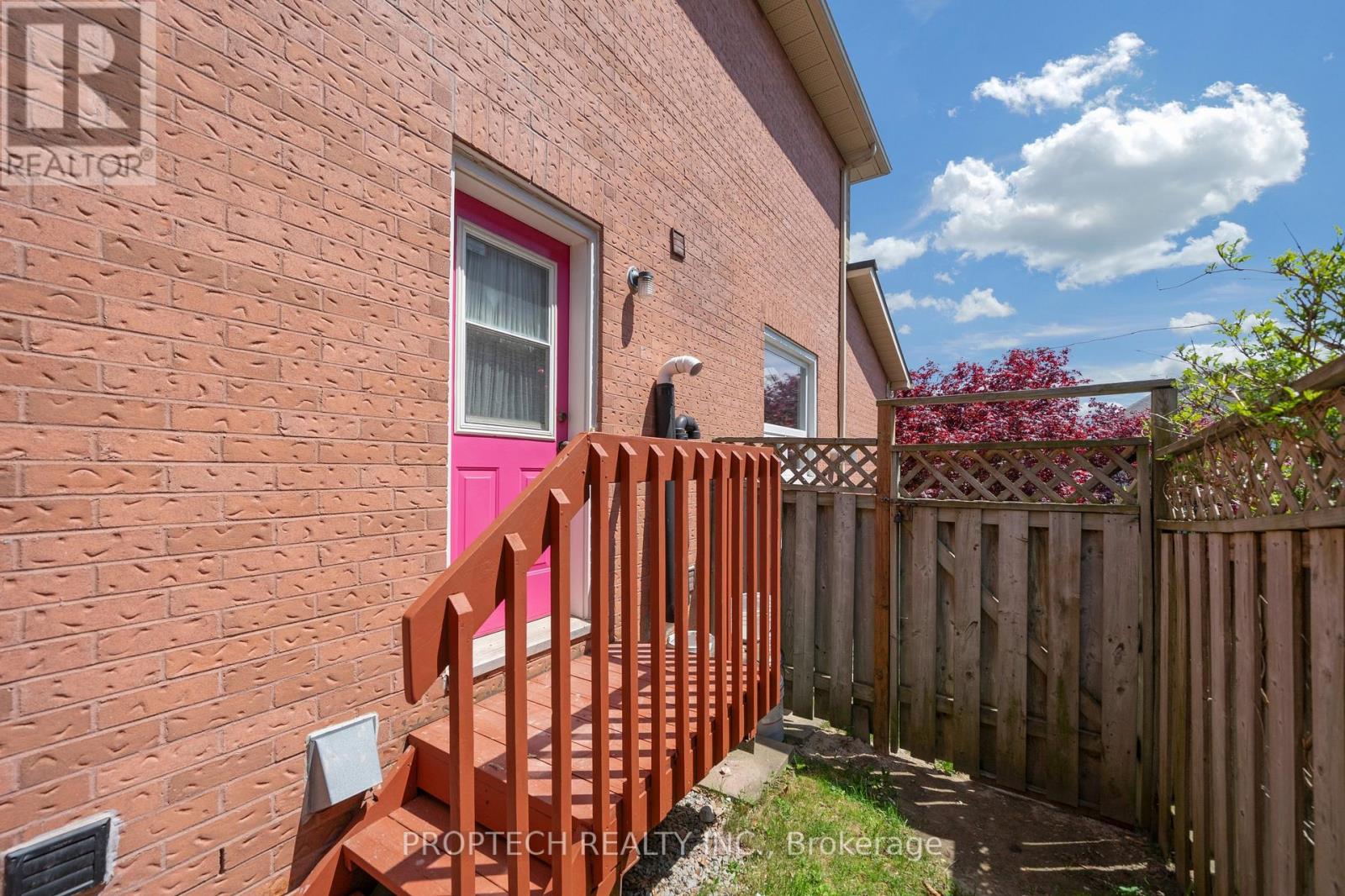 111 PADDOCK LANE - 35