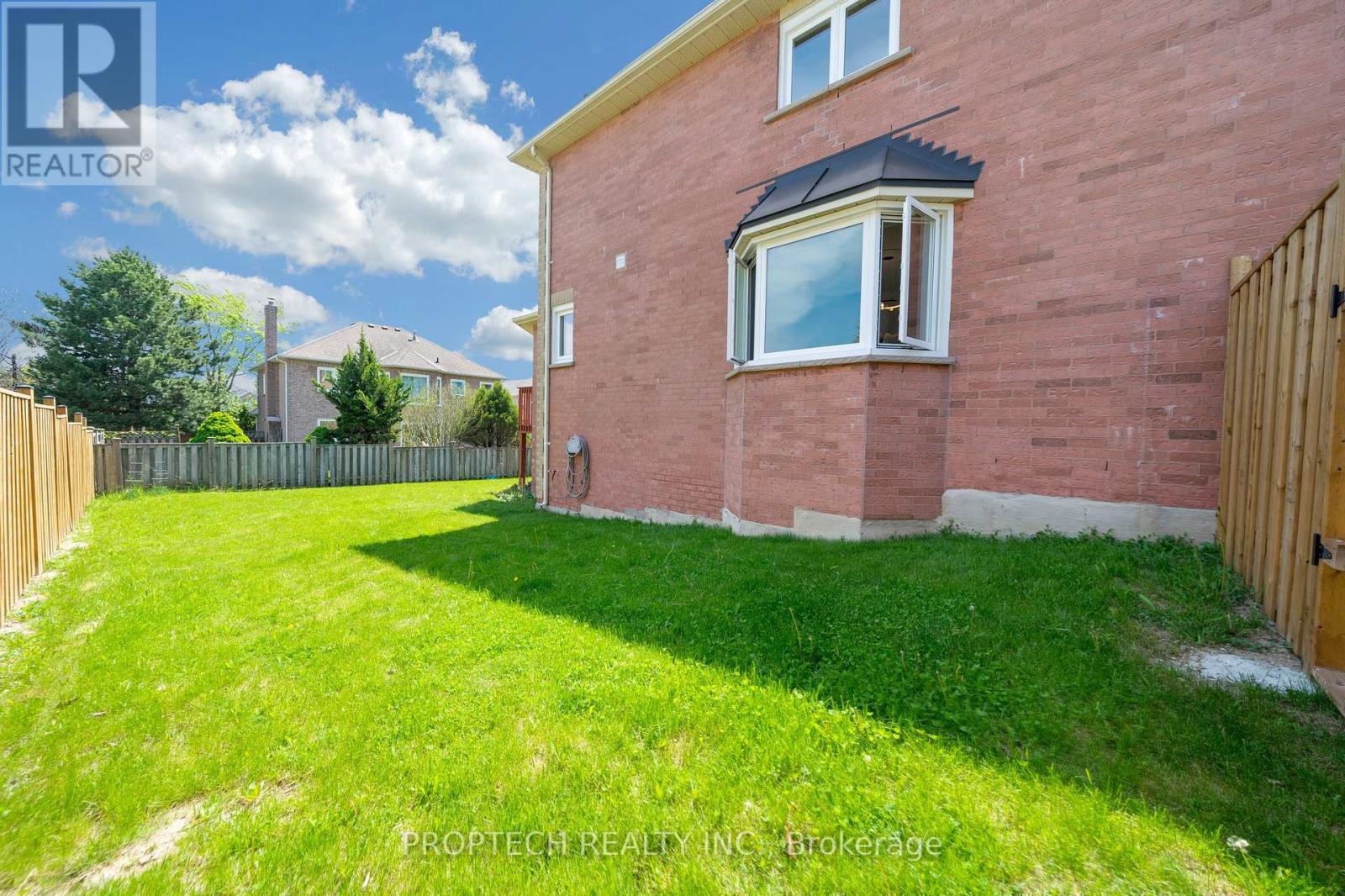 111 PADDOCK LANE - 39