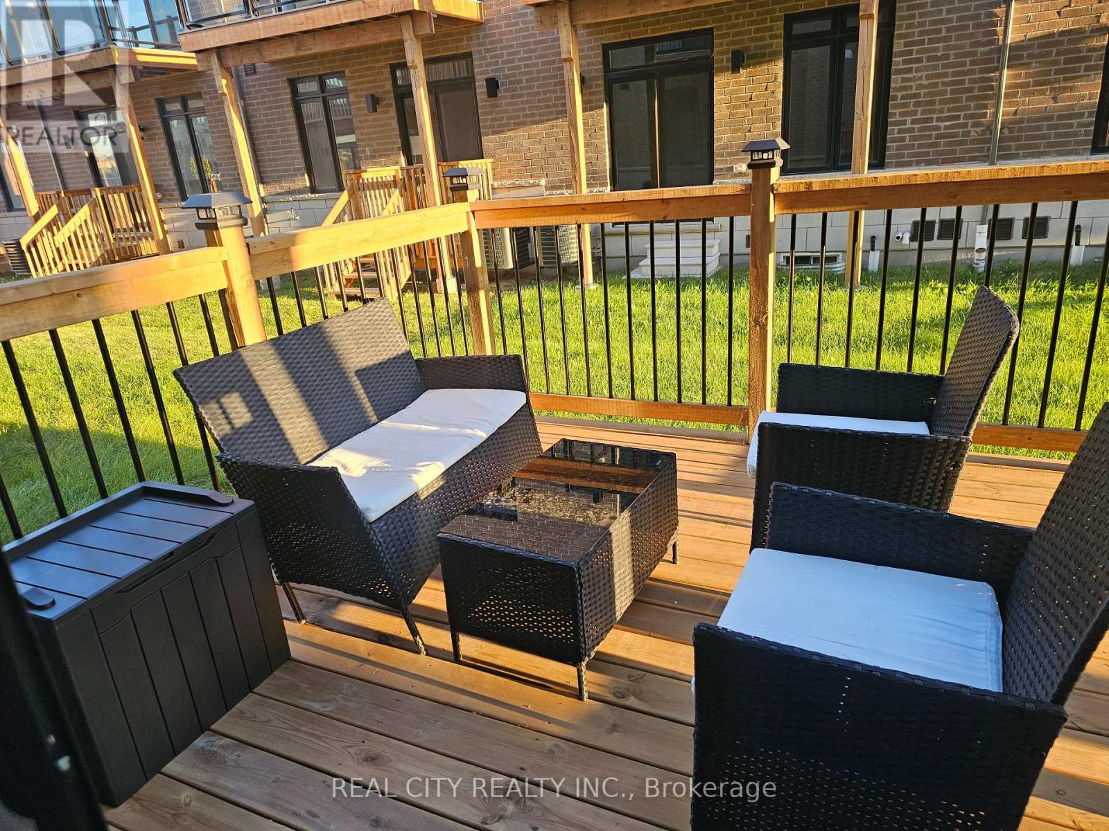 135 FAROOQ BOULEVARD - 20