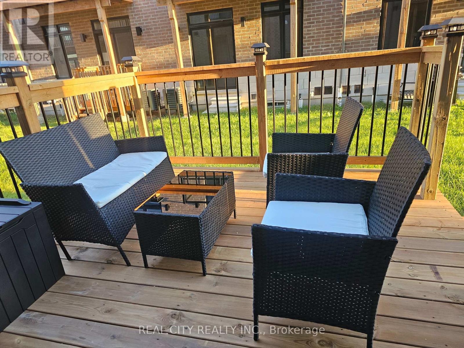 135 FAROOQ BOULEVARD - 22