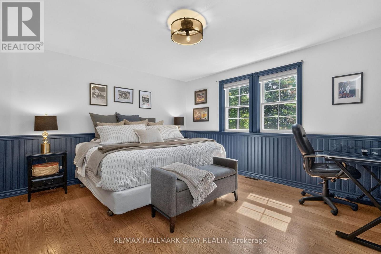 18 PINE LANE - 33