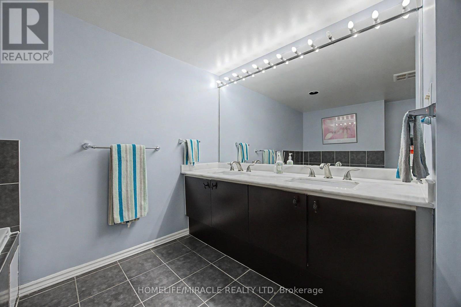 #2603 2269 LAKESHORE BOULEVARD W - 45